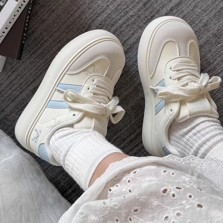 Fashion Women's Vulcanize Shoes Design Round Toe Lace Up Sports Casual Women's Sneaker Shoes Comfortable Flat Shoes Zapatos De Mujer