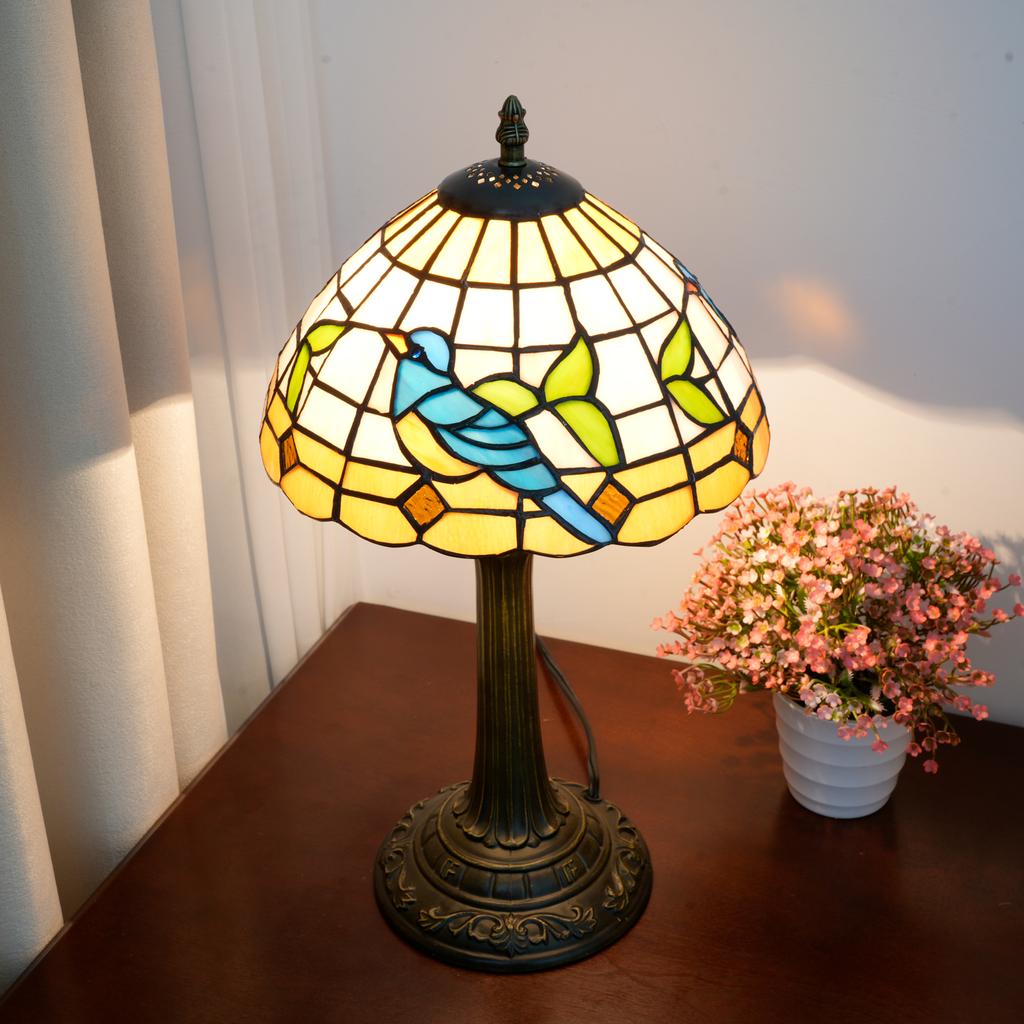 Vintage stained Glass Lampshade Desk Lamp - Robin Series Retro Art Deco Reading Study Bedroom Decorative Lighting