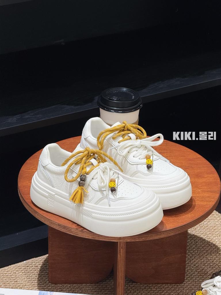 Платформа обувь на танкетке женская ins тренд 2025 ранняя осень новинка ретро цветовая блокировка увеличение роста кожаная повседневная спортивная обувь женская