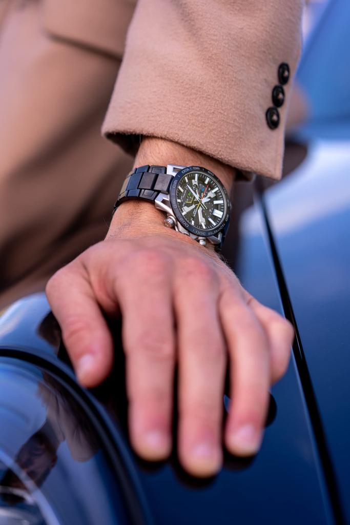 Casio Edifice SOSPENSIONE Bluetooth Солнечные часы EQB-2000YDC-1AJF Мужские Черные (Официальный японский продукт)