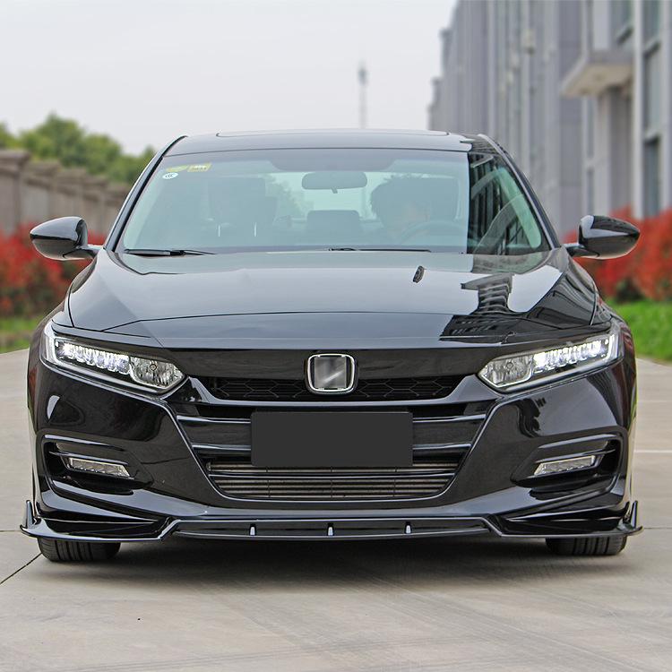 Наклейка на решетку радиатора Accord 10-го поколения 18-22: Декоративная полоса на капот «Черный Воин»