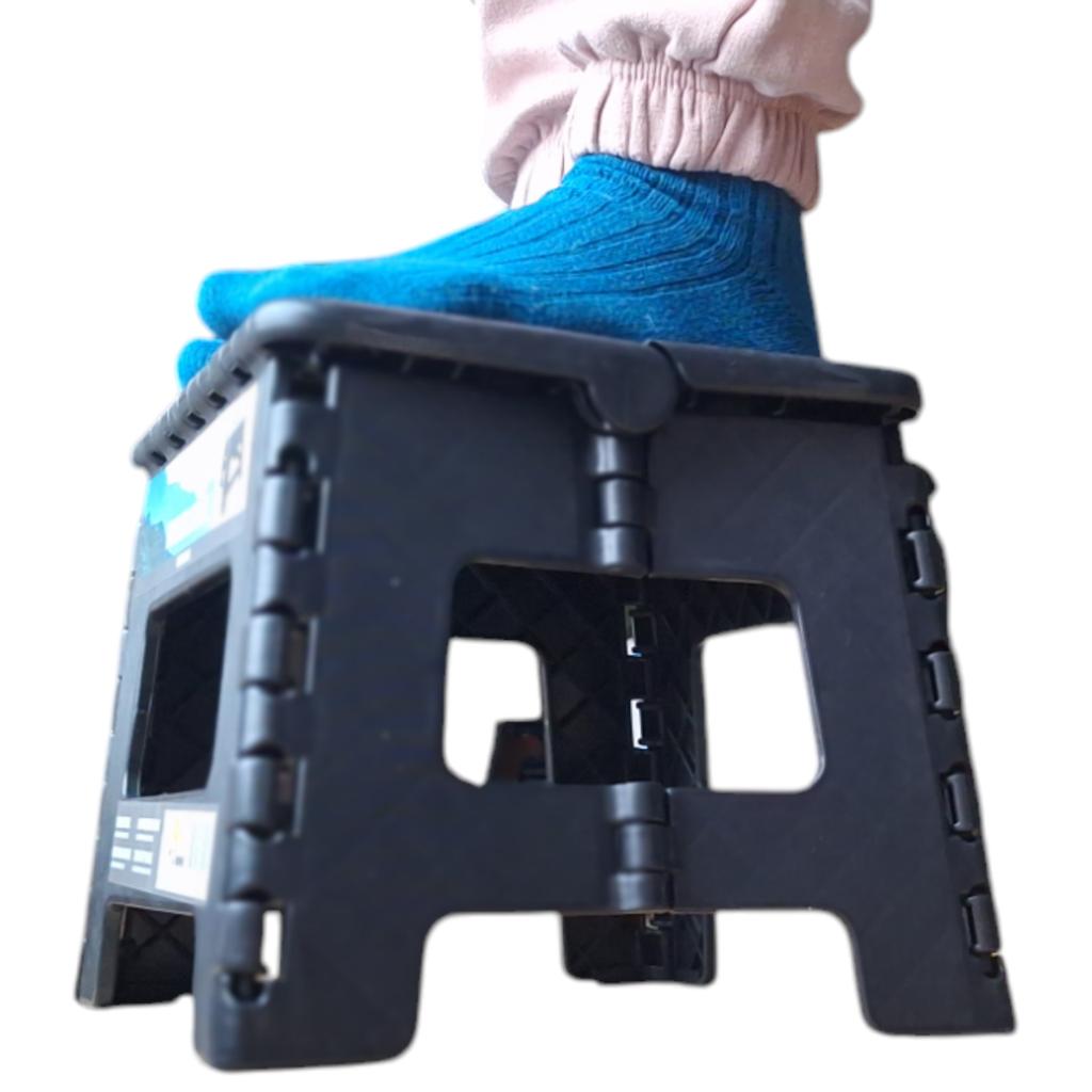 Folding Stool Sturdy Up To 100 Kg. Folding Platform Chair