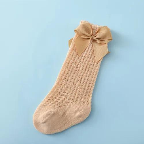 Летние носки для маленьких девочек от 0 до 24 месяцев, мягкие хлопковые эластичные однотонные сетчатые носки для новорожденных с большими бантами, длинные носки до колена для маленьких девочек