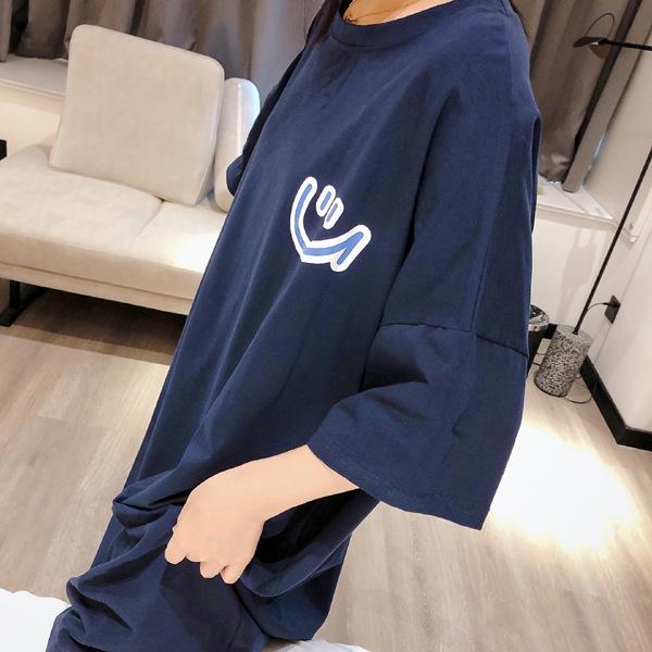 Женская летняя ночная сорочка со смайликом - Свободный крой, Большой размер, Короткий рукав, Длина до колена, Идеально подходит для беременных женщин