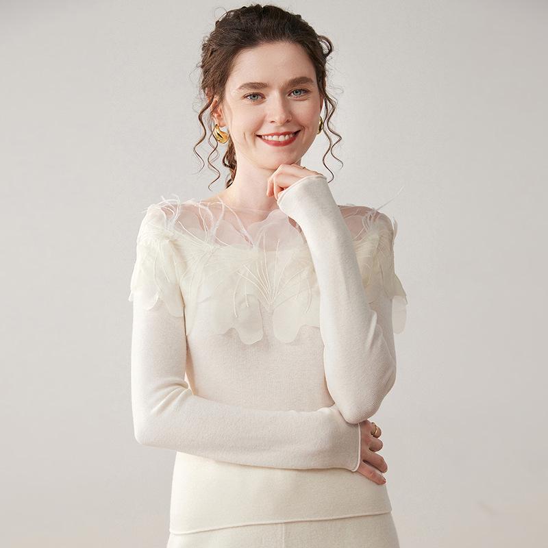 Кашемировый свитер с воротником-стойкой и вышитыми вручную цветами: На одно плечо, Сексуальный и Трехмерный дизайн с перьями