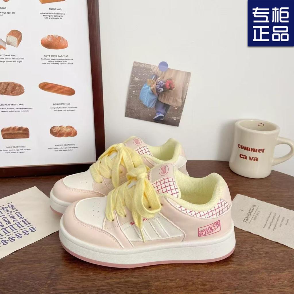 Повседневная универсальная спортивная обувь маленькая свежая синяя 2025 новая весна универсальные кеды студенческая платформа хлебные туфли женские