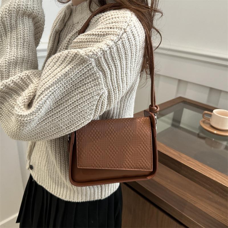 Elegant Casual Crossbody Bag In Soft Pu Material Ideal For Street Style And Daily Wear