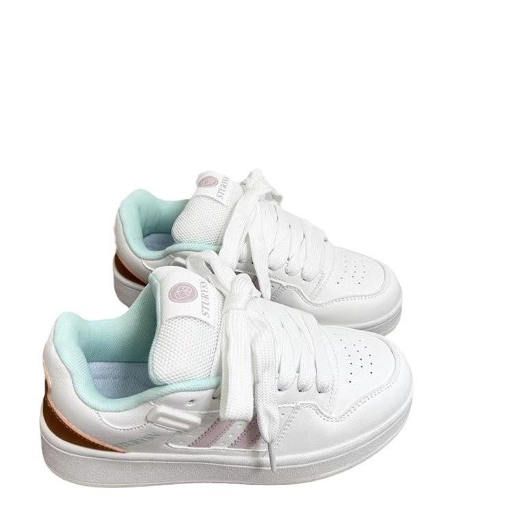 Нишевые оригинальные универсальные модные трендовые японские туфли-хлеб, студенческие спортивные маленькие белые туфли, женские 2024, платформа, повседневные кеды