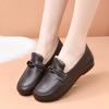 Fashion Winter New Thick Cotton Shoes Anti Slip Warm Mother Shoes Fashionable Leather Loafers 2025 Winter Women's Shoes Zapatos De Mujer