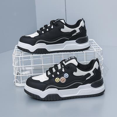 2025 весна маленькие белые туфли новая корейская версия женские студенческие туфли на платформе с увеличенным ростом спортивная обувь для сноуборда повседневная уличная съемка YDJ08