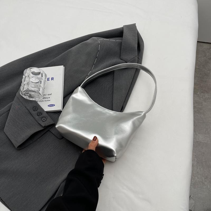 Красная кожаная сумка подмышкой для женщин, новая глянцевая корейская сумка на одно плечо, простая свадебная сумка