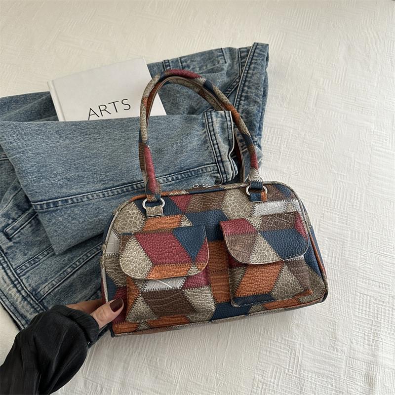 Trendy Large Capacity Tote Bag For Women In Fashionable Black And Colorful Patterns