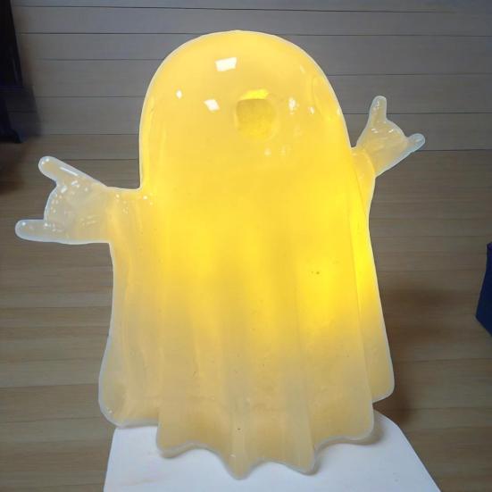 Resin Light-up Ghost Halloween Decor Little White Ghost Figurine Cute Glowing Ghost Statue for Home Table Tiered Tray Decor