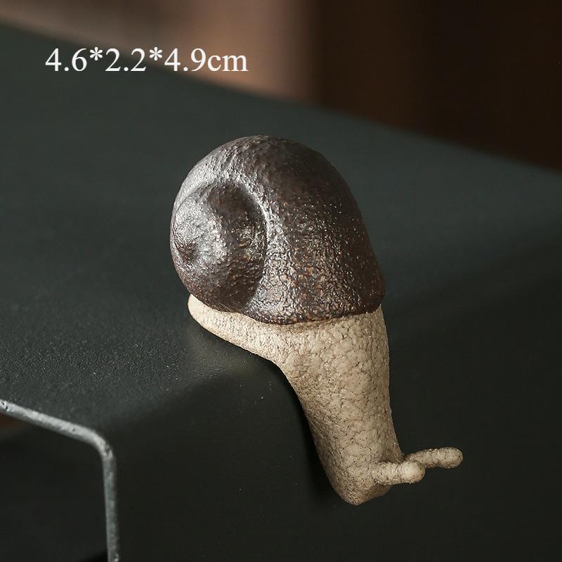 Ceramic Little Snail Tea Pets Ornament Mini Simulation Animal for Home Decor Table Flower Mimi Pet Zen Desk Handmade Decoration