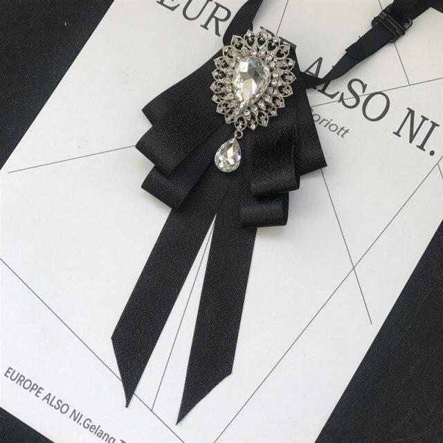 Винтажная брошь в виде галстука-бабочки из ткани с кристаллами, корейская мода, галстуки-бабочки, галстуки для женщин, белый рубашечный воротник, роскошные ювелирные аксессуары