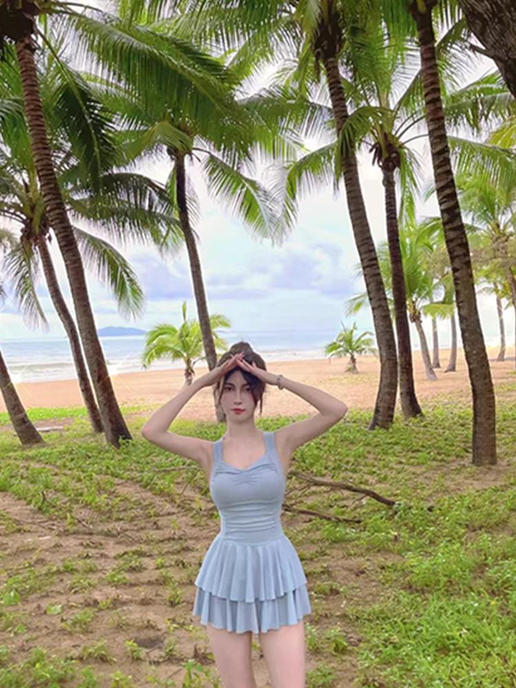 Macaron blue swimsuit women's one-piece skirt type pure desire wind covering the meat and showing thinness, beautiful backless bow soaking hot spring