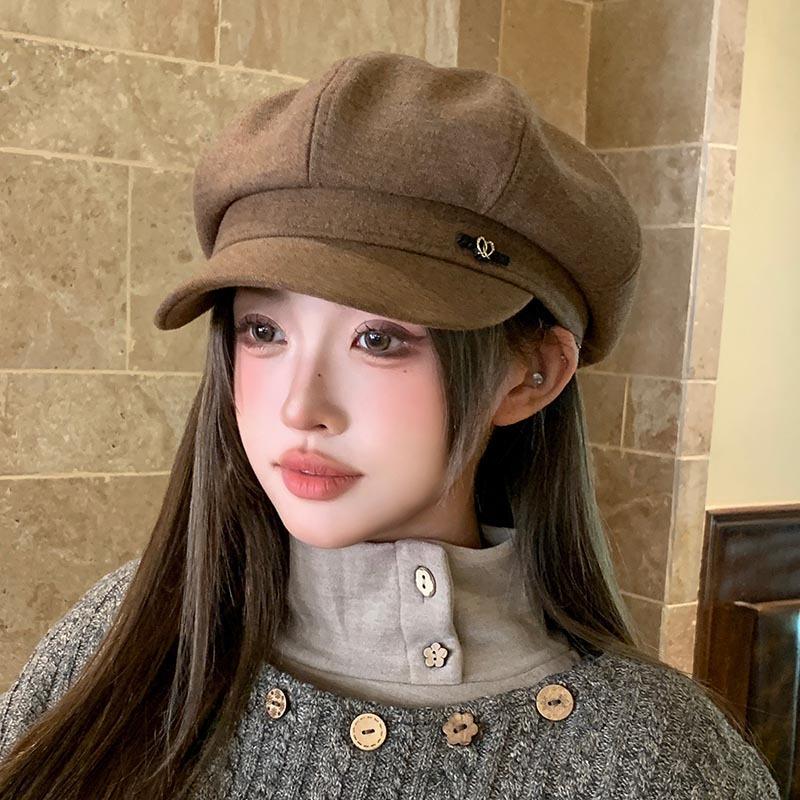 The new octagonal hat, the lady's big head circumference shows the small face, the literary painter's newsboy hat, the beret cloud hat, the autumn and
