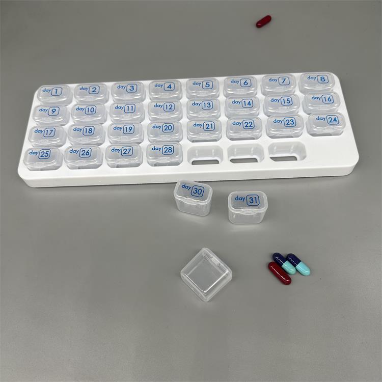 1pc 31-Day Monthly Pill Organizer Case, Plastic Keyboard Style Pill Box, Large Capacity Daily Medicine Storage Case With Dates