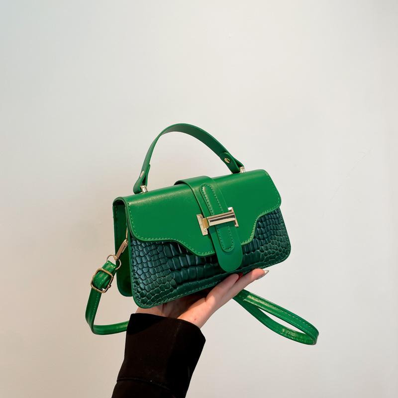 Niche Design High Value Chinese Shoulder Messenger Bag Autumn Versatile Portable Commuter Small Square Bag