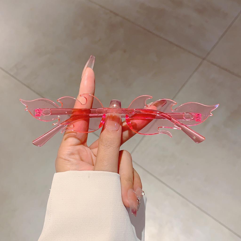 12 пар в наборе Солнцезащитные очки в форме пламени Новая мода Безободковые Конфетный цвет Вечерние очки Модный дизайн Цветные солнцезащитные очки