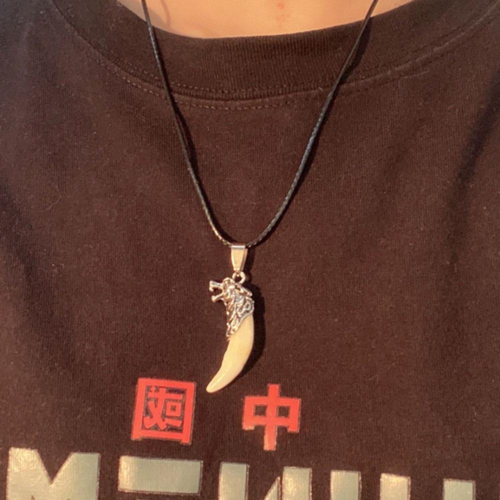 Elegant Men Jewelry Hot Sale Fashion Titanium Steel Domineering Pendant Wolf Tooth Necklace