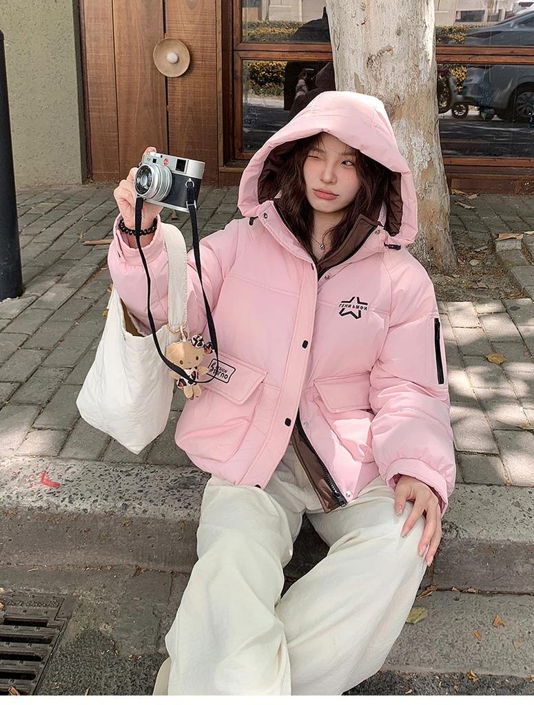 Женская короткая теплая зимняя куртка с капюшоном