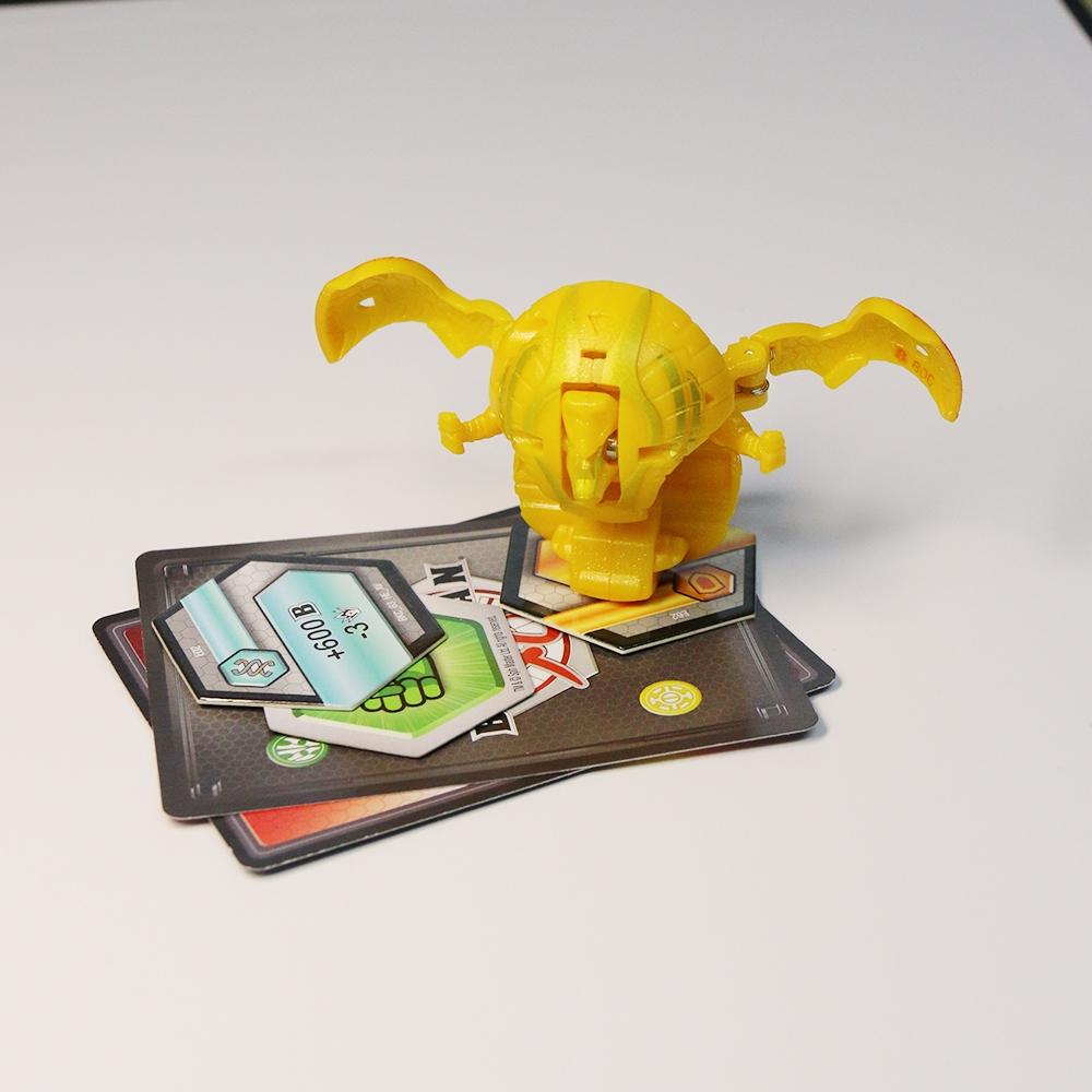 Настольная игра Bakugan Battle Brawlers с прозрачными фигурками и множеством персонажей