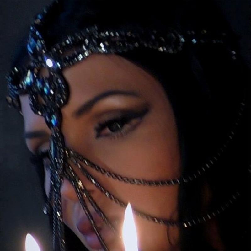 Черная маска со стразами для женщин Роскошный и загадочный костюмный головной убор Удобный аксессуар для вечеринки