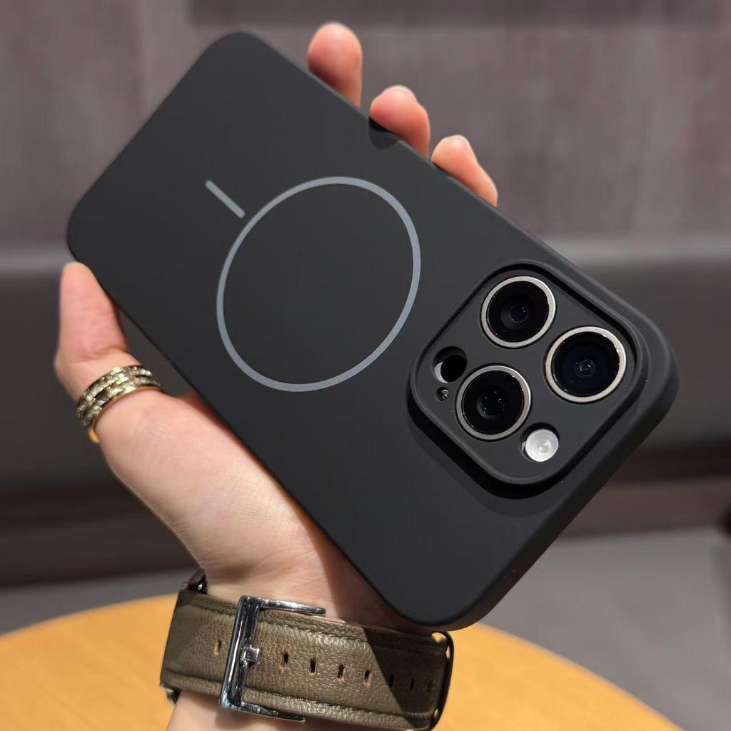 Чехол из жидкого силикона для iPhone 17 с кнопкой AI-камеры и магнитным кольцом