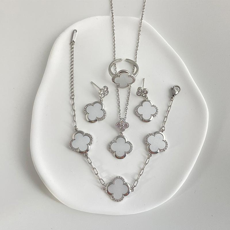 4 шт. Французская роскошь Beimu Четырехлистный клевер ожерелье браслет кольцо гвоздь комплект