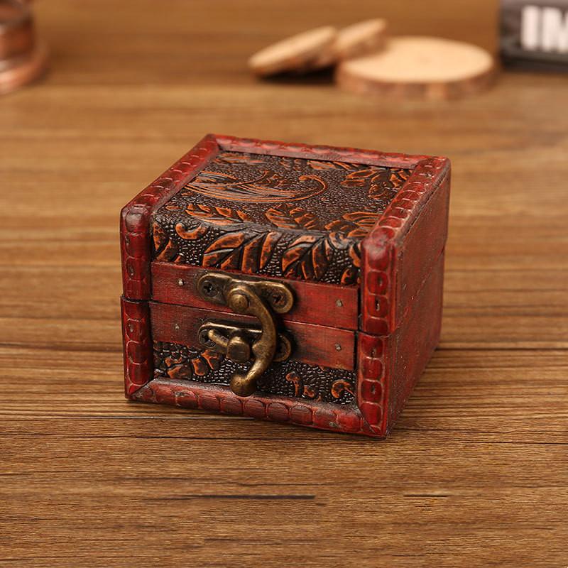 Изысканный европейский винтажный деревянный небольшой ящик для хранения, креативный значок, брошь, шкатулка для украшений, имитация старинного настольного украшения ручной работы
