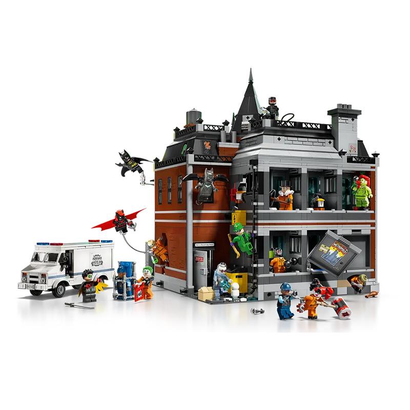 LEGO 76300 Бэтмен: Игрушки-конструкторы Arkham Asylum