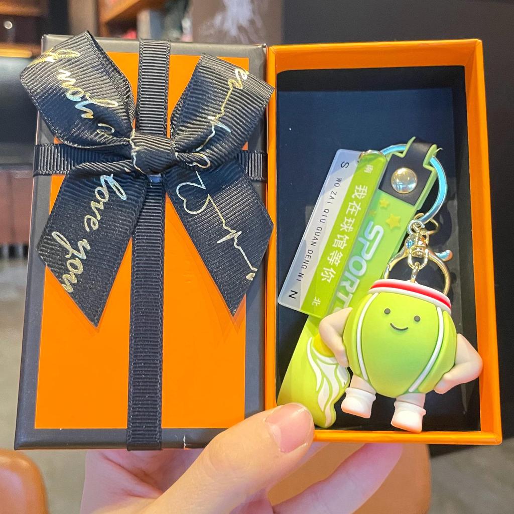 3D Спортивный кулон-брелок - Креативный мультяшный футбольный и баскетбольный аксессуар для ключей для автомобиля или школьного рюкзака