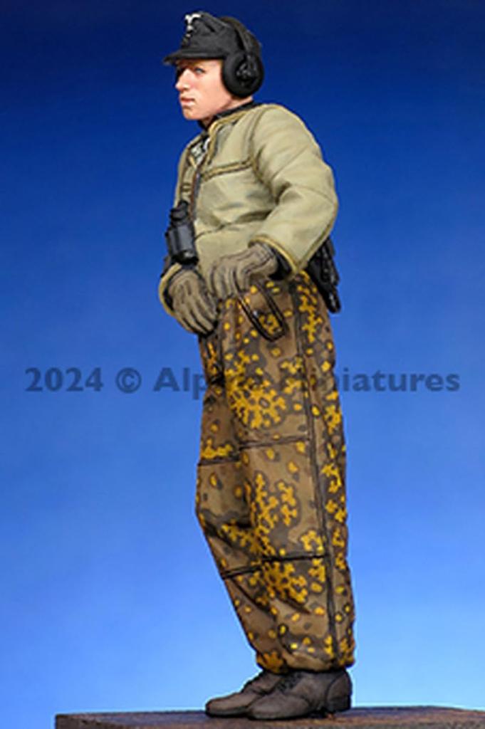 Alpine Miniatures Немецкий танковый командир, опирающийся на башню, смоляной набор AM35315 1/35