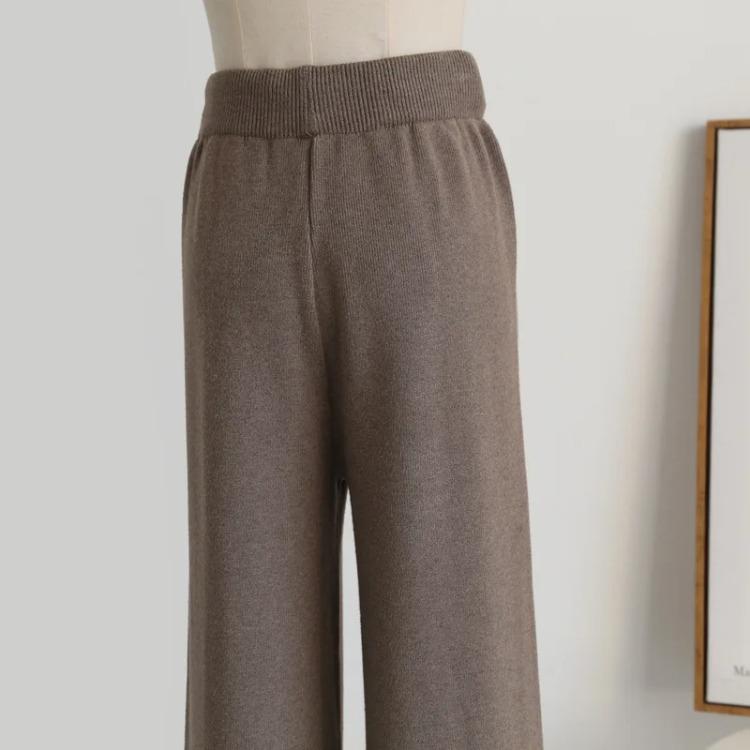 Утолщенные широкие трикотажные брюки женские зимние шикарные полосатые свободные брюки женские повседневные длинные теплые брюки-свитера