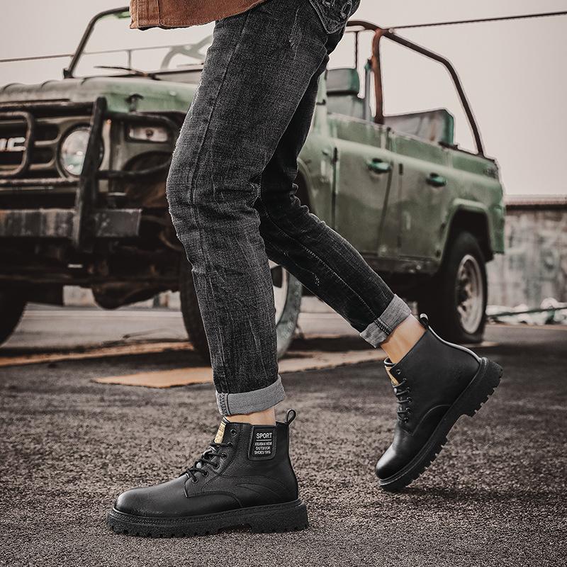 Martin Boots Men's 2025 New Medium-top Thick-soled Leather Tooling Boots Men's Casual Versatile Non-slip Men's Winter Boots