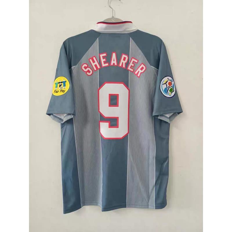 Retro jerseys: Santos, Neymardini, England, Beckham, Gerard Lampard, AC Kaká jersey