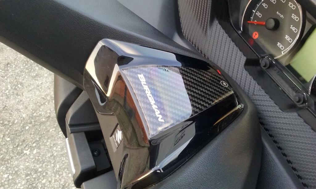 Labelbike 2 Stickers 3D Gel Passenger Foot Protection for Scooter Suzuki Burgman 400 - 2017-2023