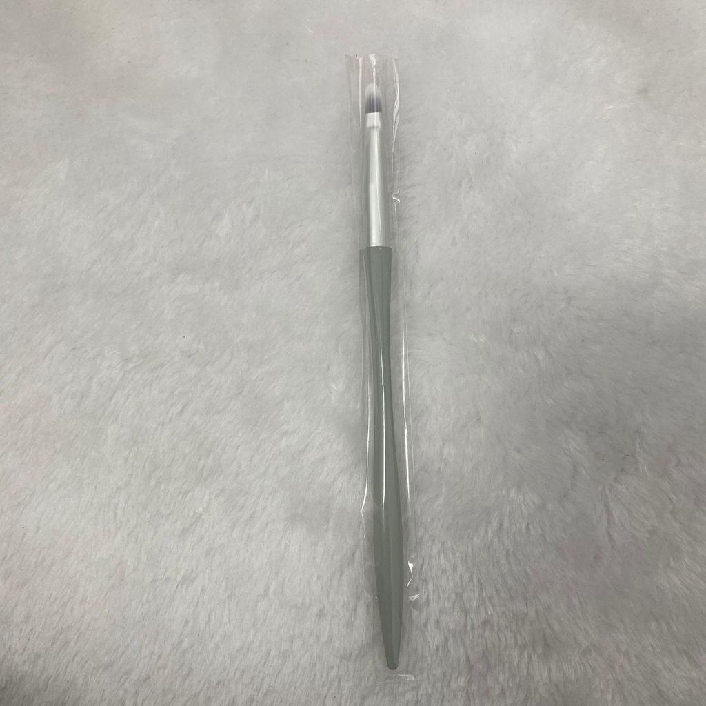 Beginner 5-Piece Makeup Brush Set: Lip, Blush, Eyeshadow Brushes & Eyelash Comb