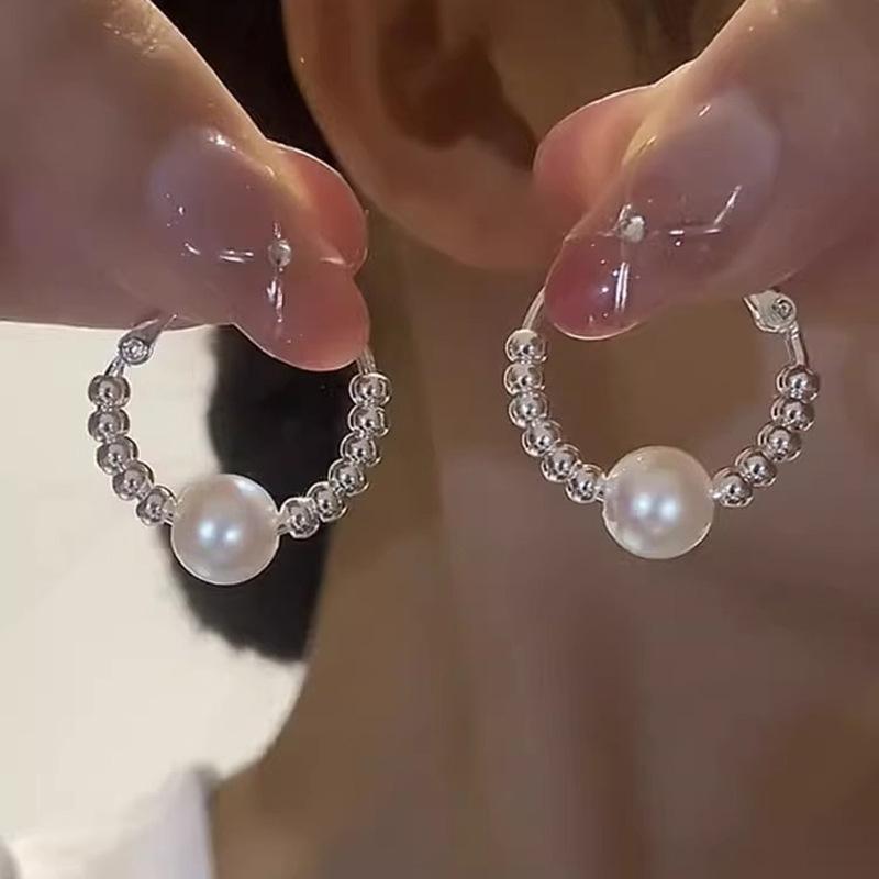 Круглые серьги с жемчугом, легкая роскошь, высокое чувство, нишевый дизайн, темпераментные серьги, модные, универсальные, изысканные серьги, женские
