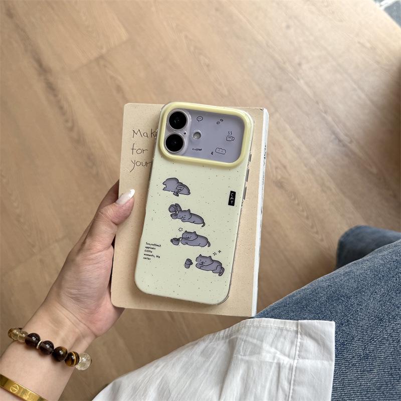 Чехол для iPhone 17/16 Pro Max/15 Pro с потеками желтых чернил и силуэтом кота - Премиальный дизайн