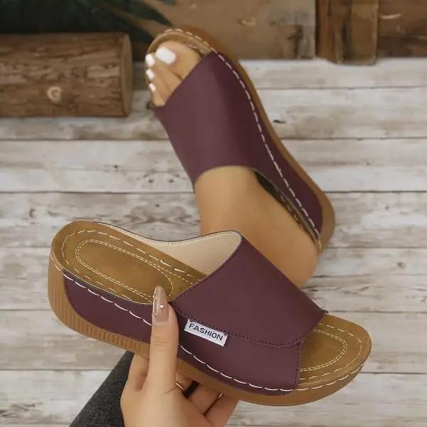 Женские модные однотонные модные противоскользящие износостойкие сандалии на плоской подошве с мягкой подошвой.