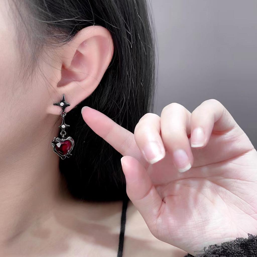 Готические темно-красные серьги в форме сердца и звезды, красный циркон, висячие серьги со звездой и крестом любви, готические серьги-подвески с нерегулярным сердцем, вечерние