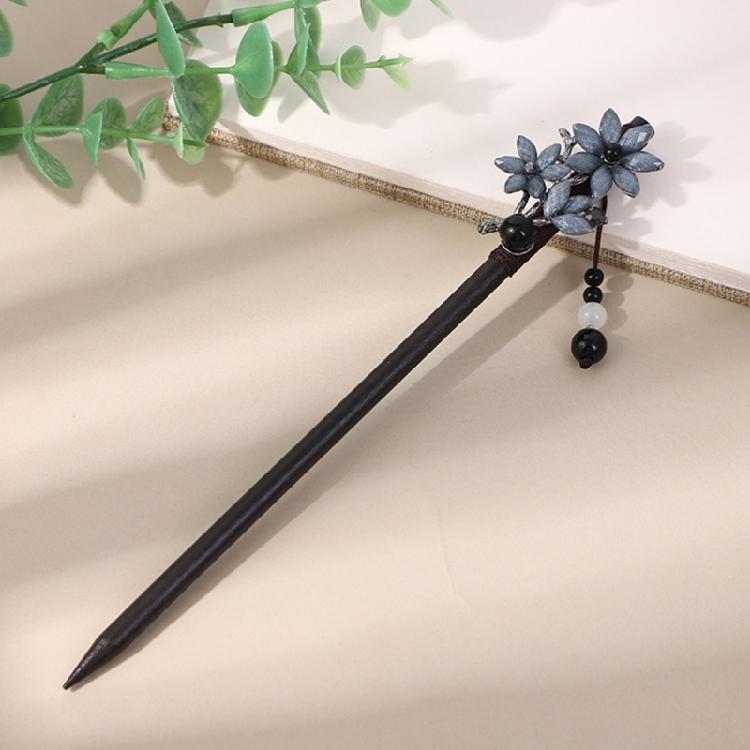 4pcs Traditional Chinese Wooden Hair Sticks With Elegant Floral And Tassels Detail Hair Accessories For Any Occasion