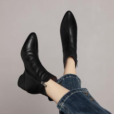 Мягкие кожаные короткие ботинки женские новые осенне-зимние хлопковые ботинки на танкетке, среднем каблуке, ботильоны до щиколотки, ботинки без подкладки, бархатные, теплые
