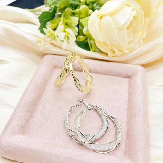 1 пара сережек Huggie в стиле ретро, ​​блестящие витые полые геометрические однотонные серьги с гальваническим покрытием, легкие украшения для ушей из нержавеющей стали, ювелирные изделия