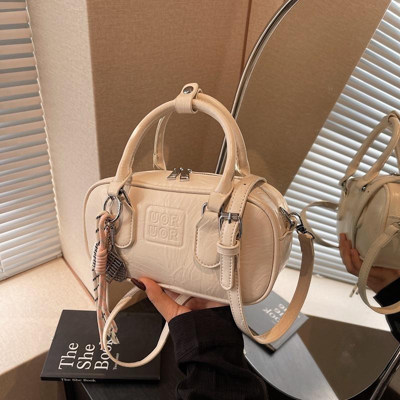 Small Bag Women's Spring and Summer Versatile New Fashion Shoulder Messenger Bag Simple Portable Pillow Bag