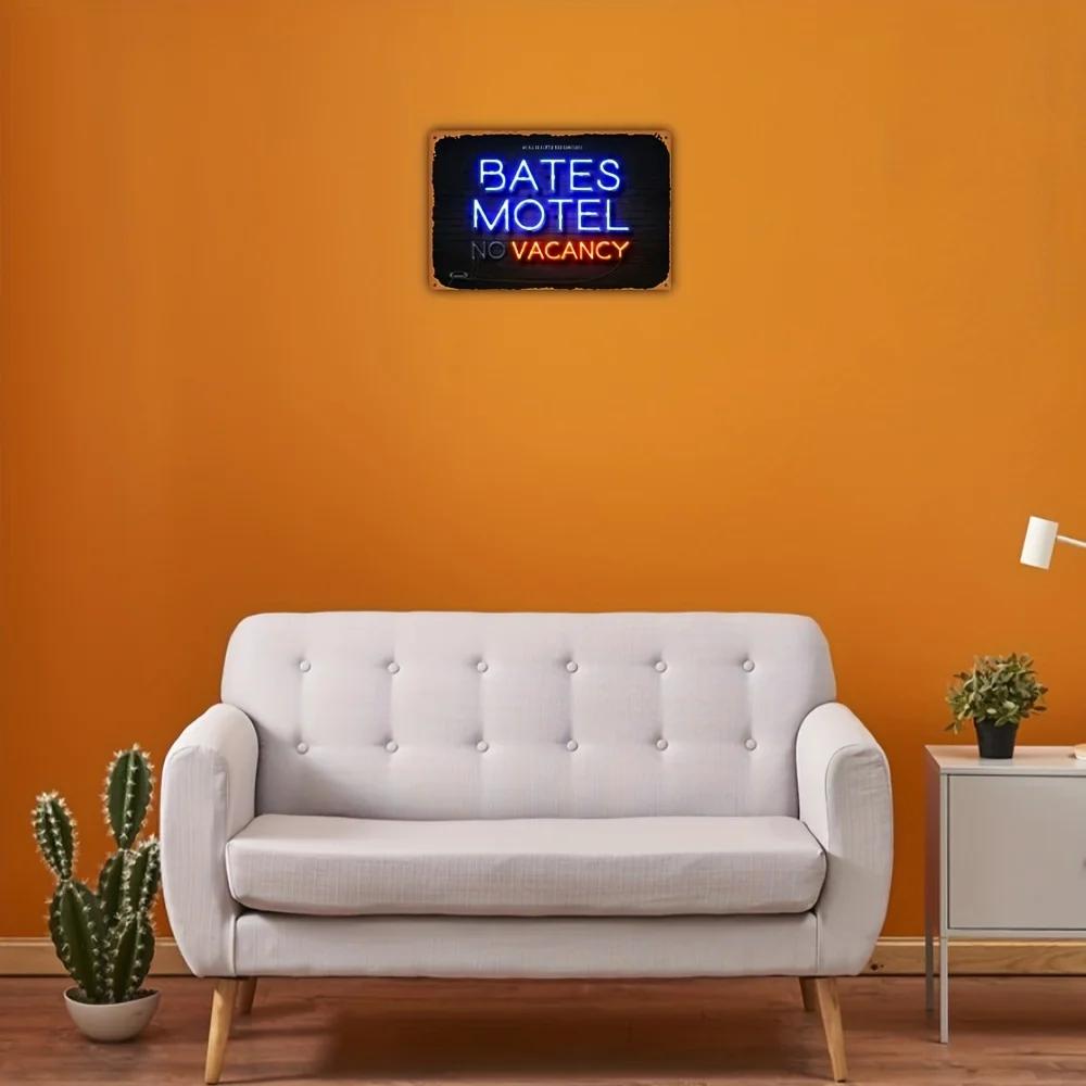 Неоновая металлическая жестяная вывеска «Bates Motel» в ностальгическом стиле — идеальный декор стены для мужской берлоги, подвала, бара, таверны и многого другого!