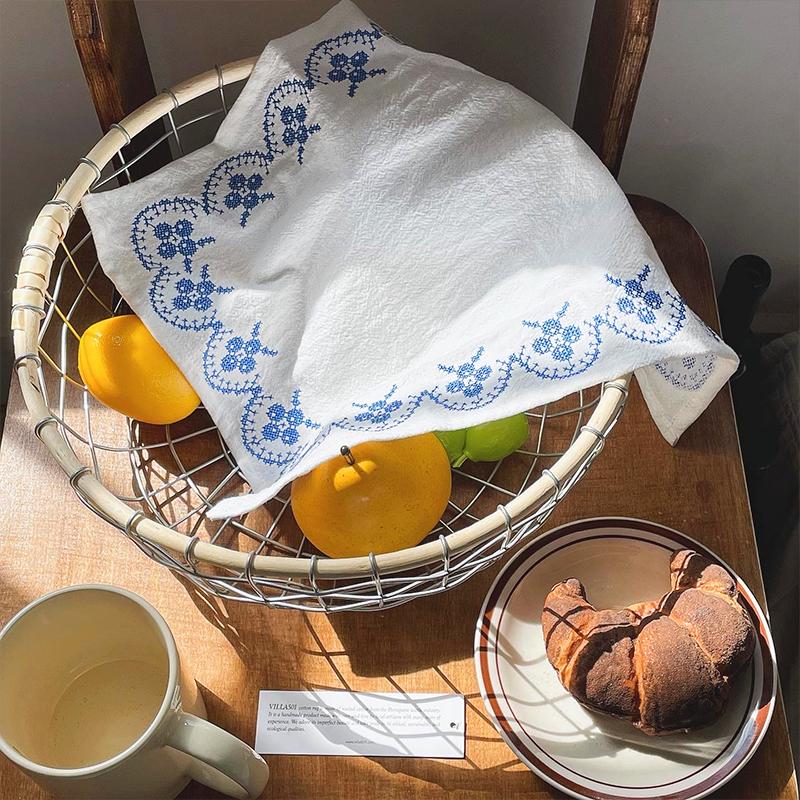 1Pc Placemat Retro Style Cotton Rural Style Embroidered Originality Photography Props Decorative Cloth Figure