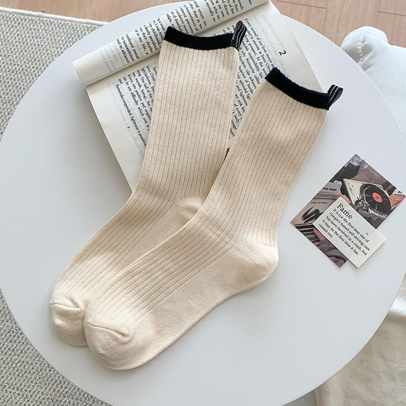 Female Spring and Autumn Pure Cotton Color Stripe Heel Cloth Label Wicking In The Tube Pile Socks